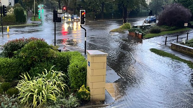 英国将在12小时内遭遇6周的暴雨，并发出